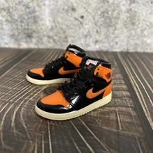 Load image into Gallery viewer, Personality DIY Air Jordan Generation AIR JORDAN1-13 Stereo 3D Sneaker Model Keychain For Gift with mini box and mini shoe bag